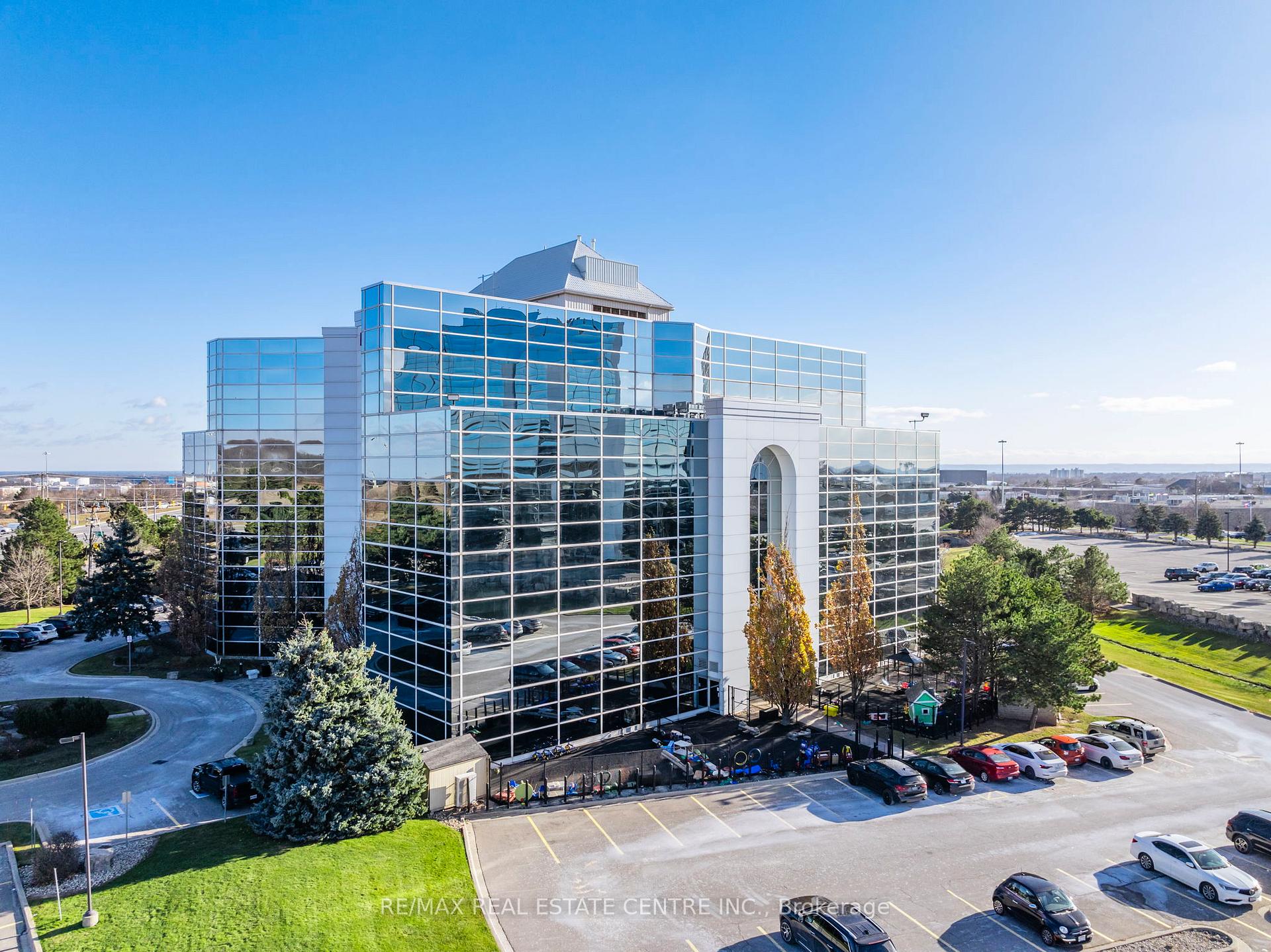 12 - 1100 Burloak Drive, Burlington, ON, exterior