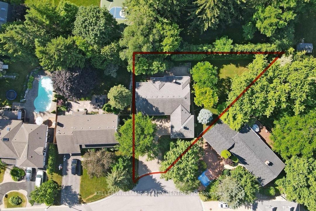27 Hawthorne Lane, Aurora, ON, exterior