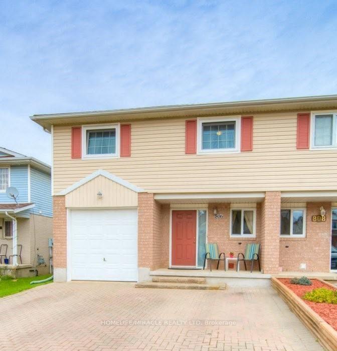 806 Fairway Crescent, Kitchener, ON, exterior