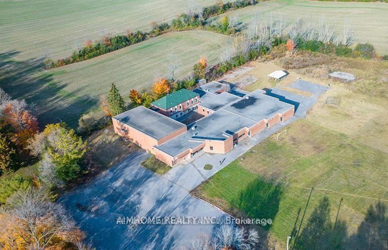 211 County Rd 28 Road, Otonabee-South Monaghan, ON, exterior