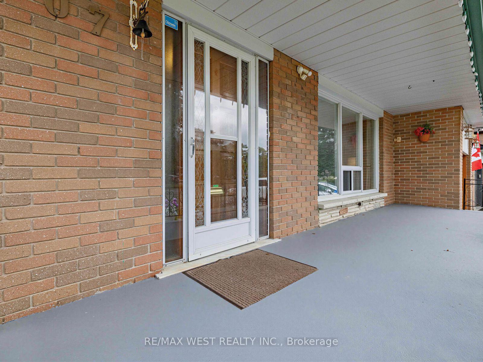 407 Brimorton Drive, Toronto E09, ON, exterior