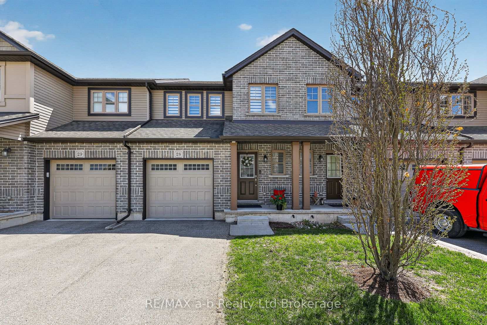 28 - 175 INGERSOLL Street N, Ingersoll, ON, exterior