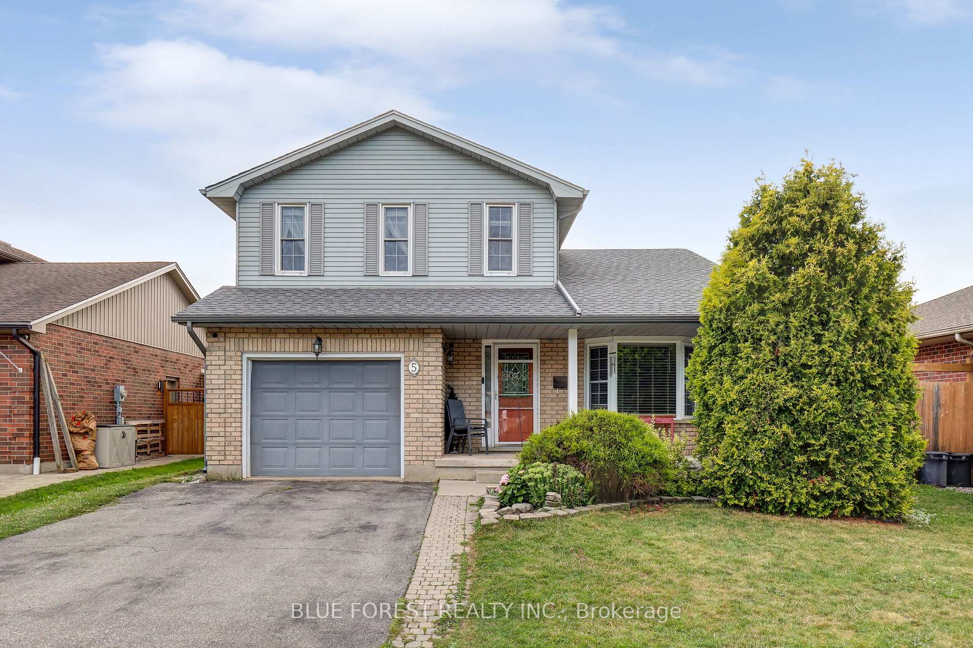 5 BONAPARTE Lane, London East, ON, exterior