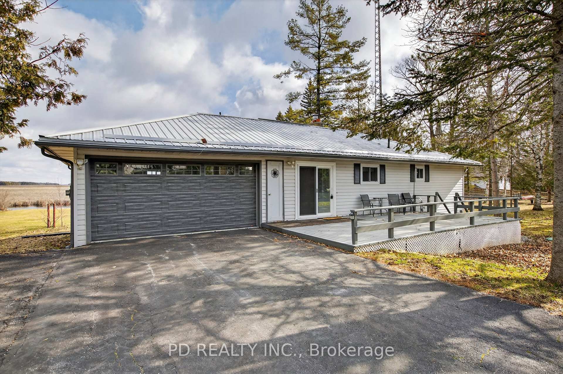 200 Charlore Park Drive, Kawartha Lakes, ON, exterior