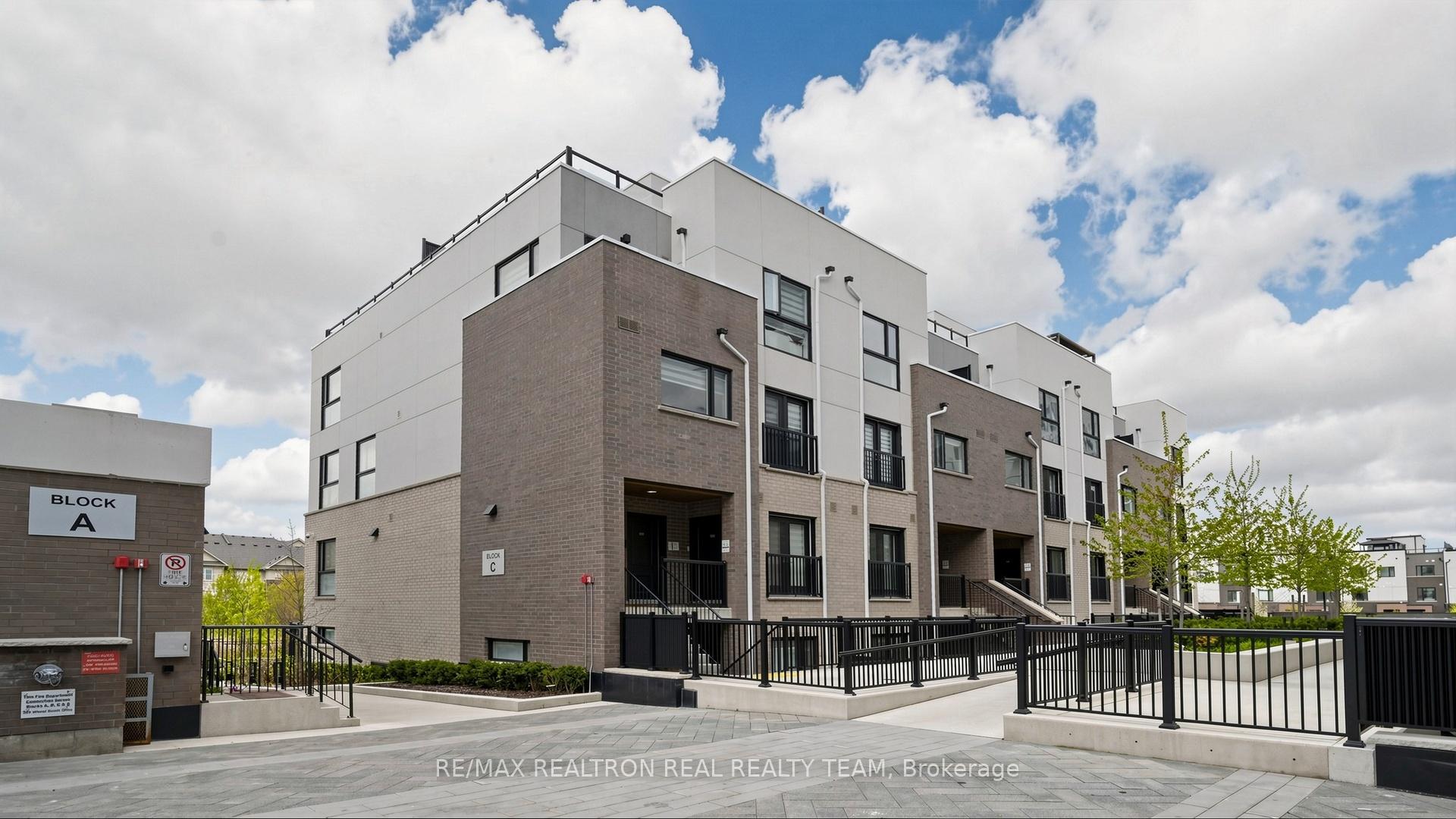 333 - 349 Wheat Boom Drive, Oakville, ON, exterior