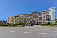 336 - 80 Burns Boulevard, King, ON, exterior