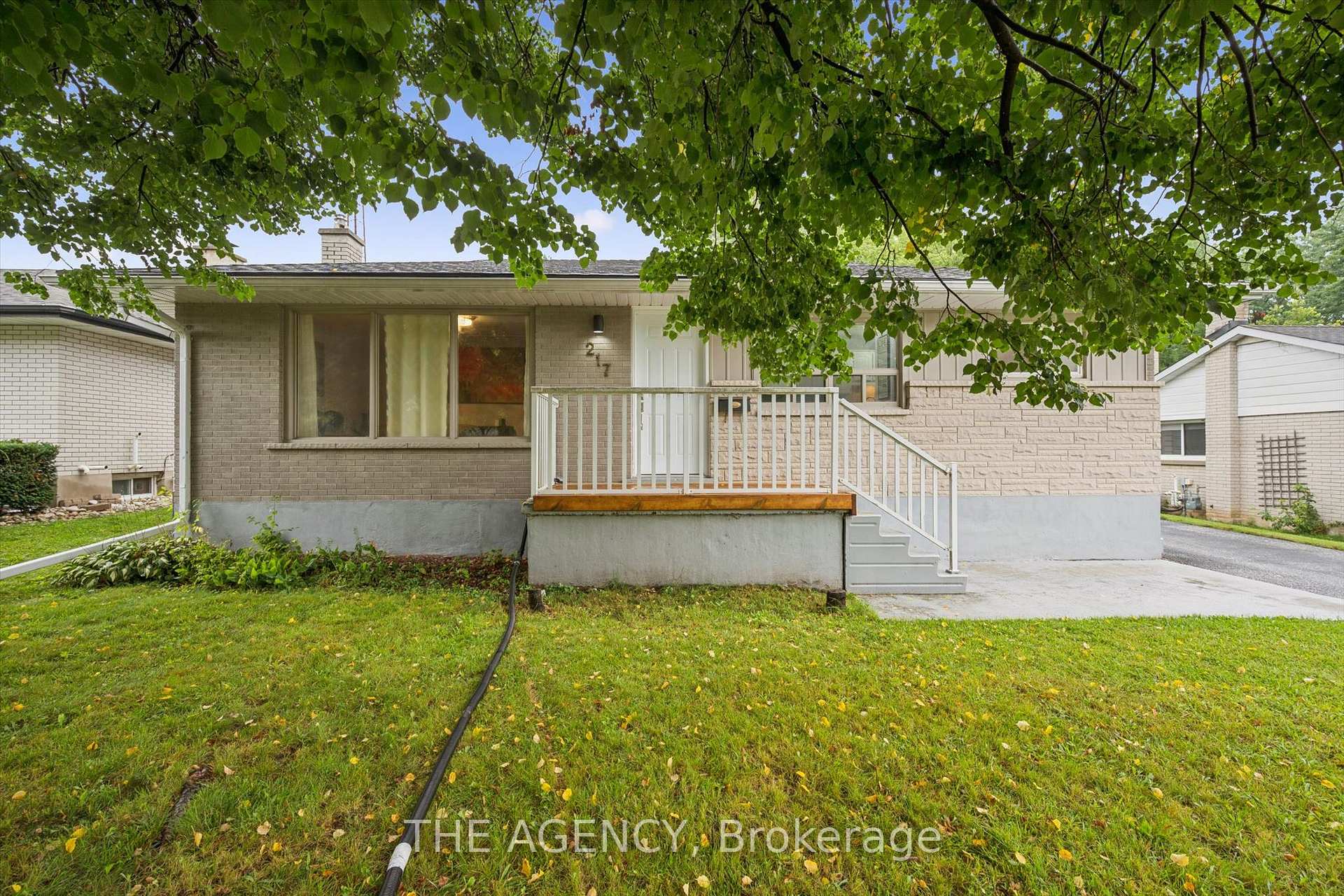 217 Mayfield Avenue, Waterloo, ON, exterior