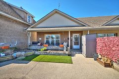 19 Knoll Street, Port Colborne, ON, exterior