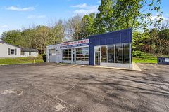 222 Blake Street, Barrie, ON, exterior