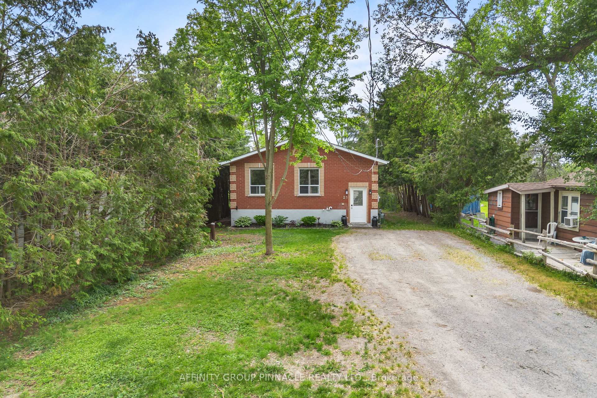 21 Alma Street N, Kawartha Lakes, ON, exterior