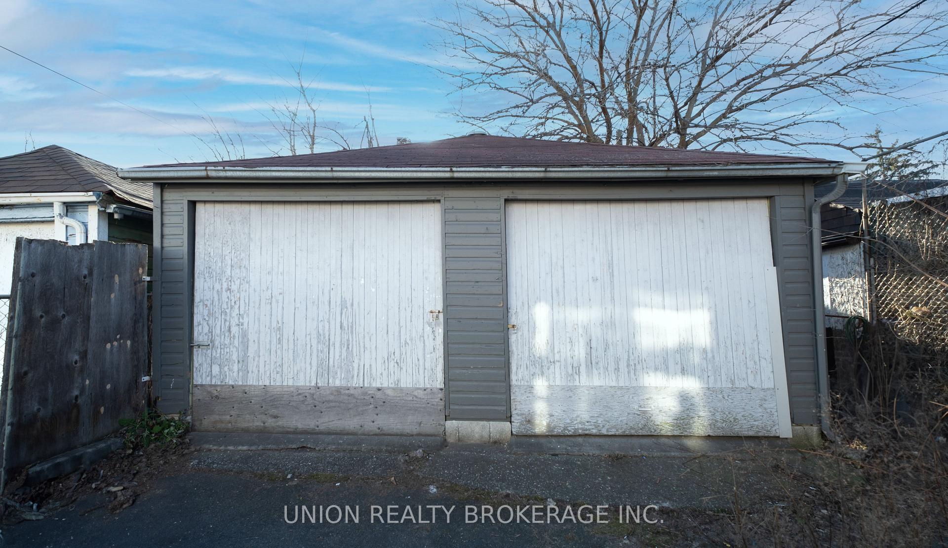 Garage - 163 Wolverleigh Boulevard, Toronto E03, ON, exterior
