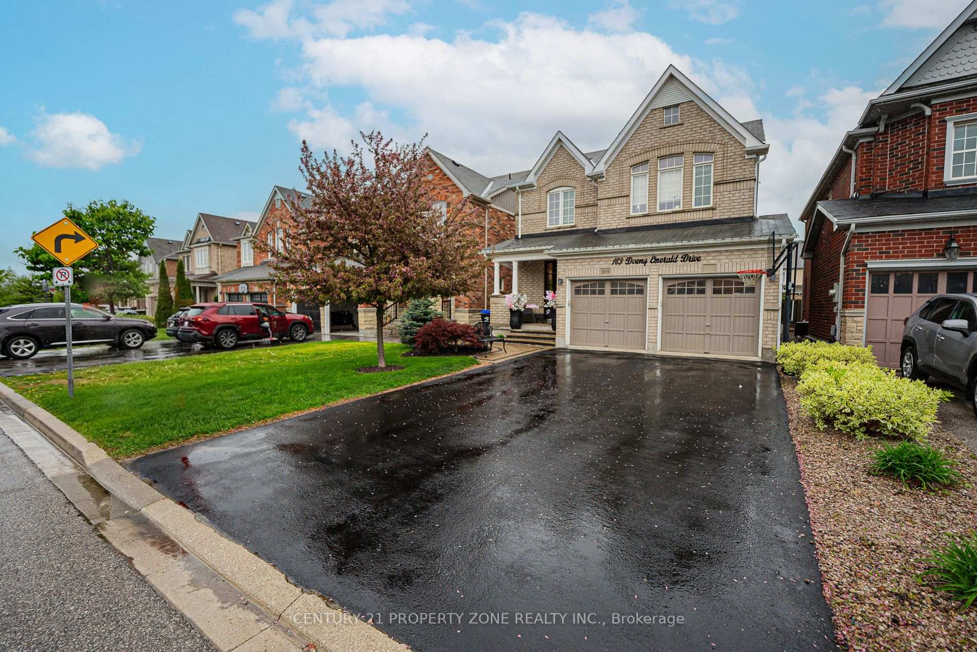 169 Downy Emerald Drive, Bradford West Gwillimbury, ON, exterior