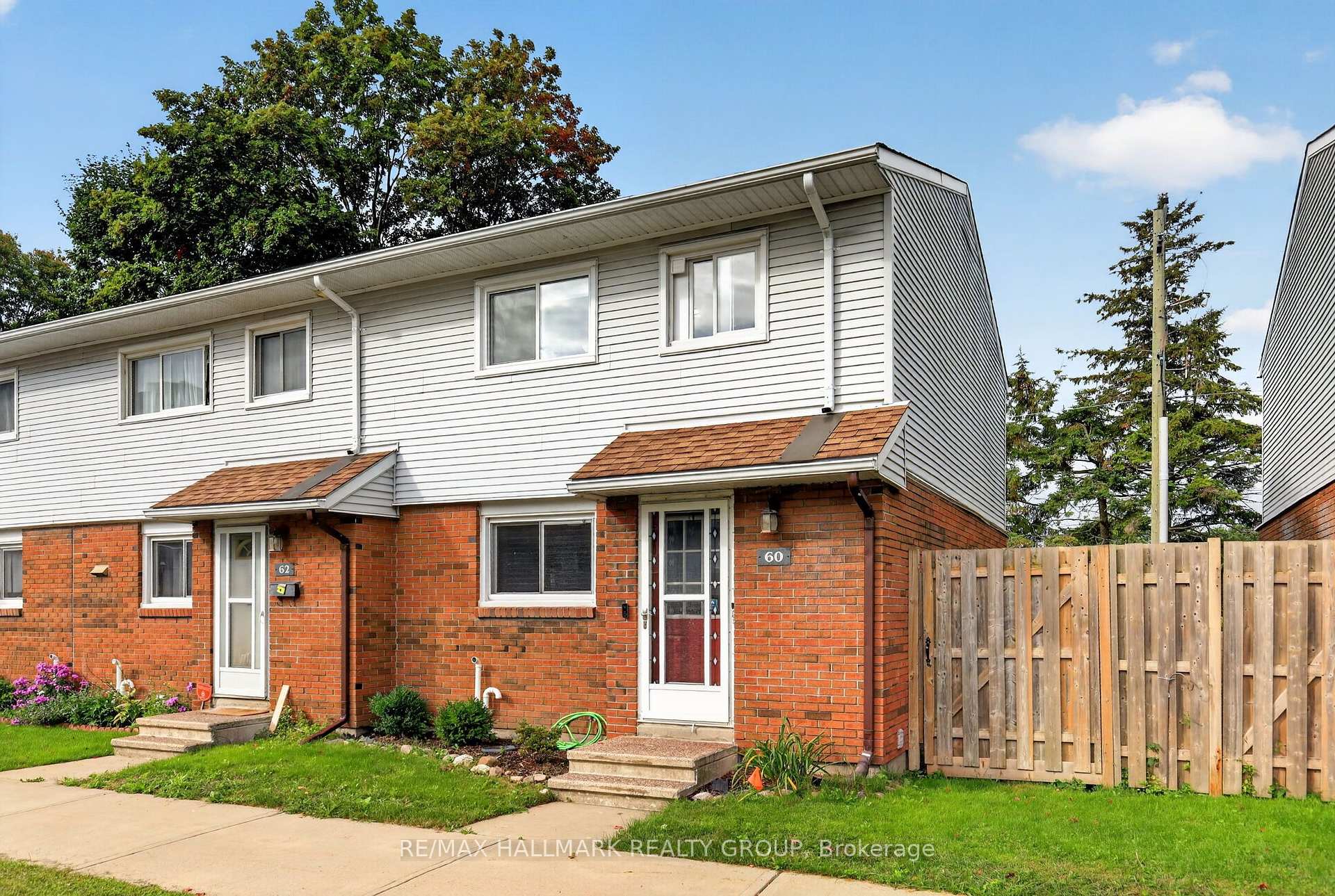 60 - 1045 Morrison Drive, Parkway Park - Queensway Terrace S and Area, ON, exterior