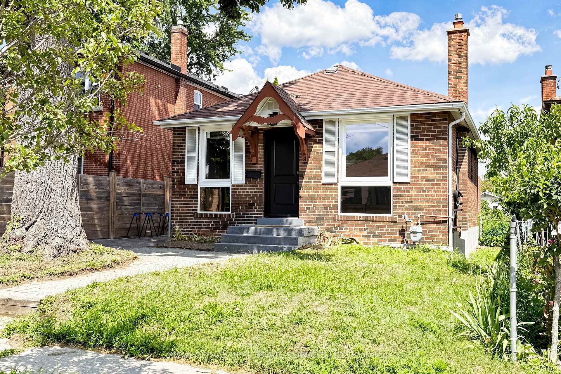 31 Rosemeade Avenue, Toronto W07, ON, exterior