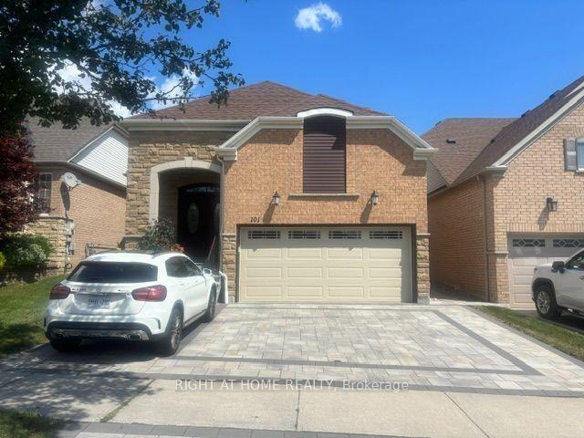 101 Mackey Drive, Whitby, ON, exterior