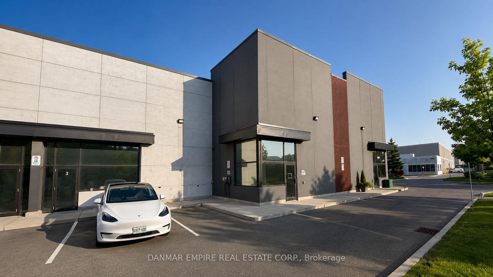 3 - 2165 Buckingham Road, Oakville, ON, exterior