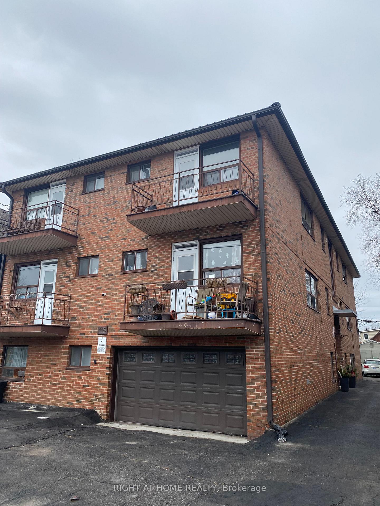 3 - 115 Eighth Street, Toronto W06, ON, exterior
