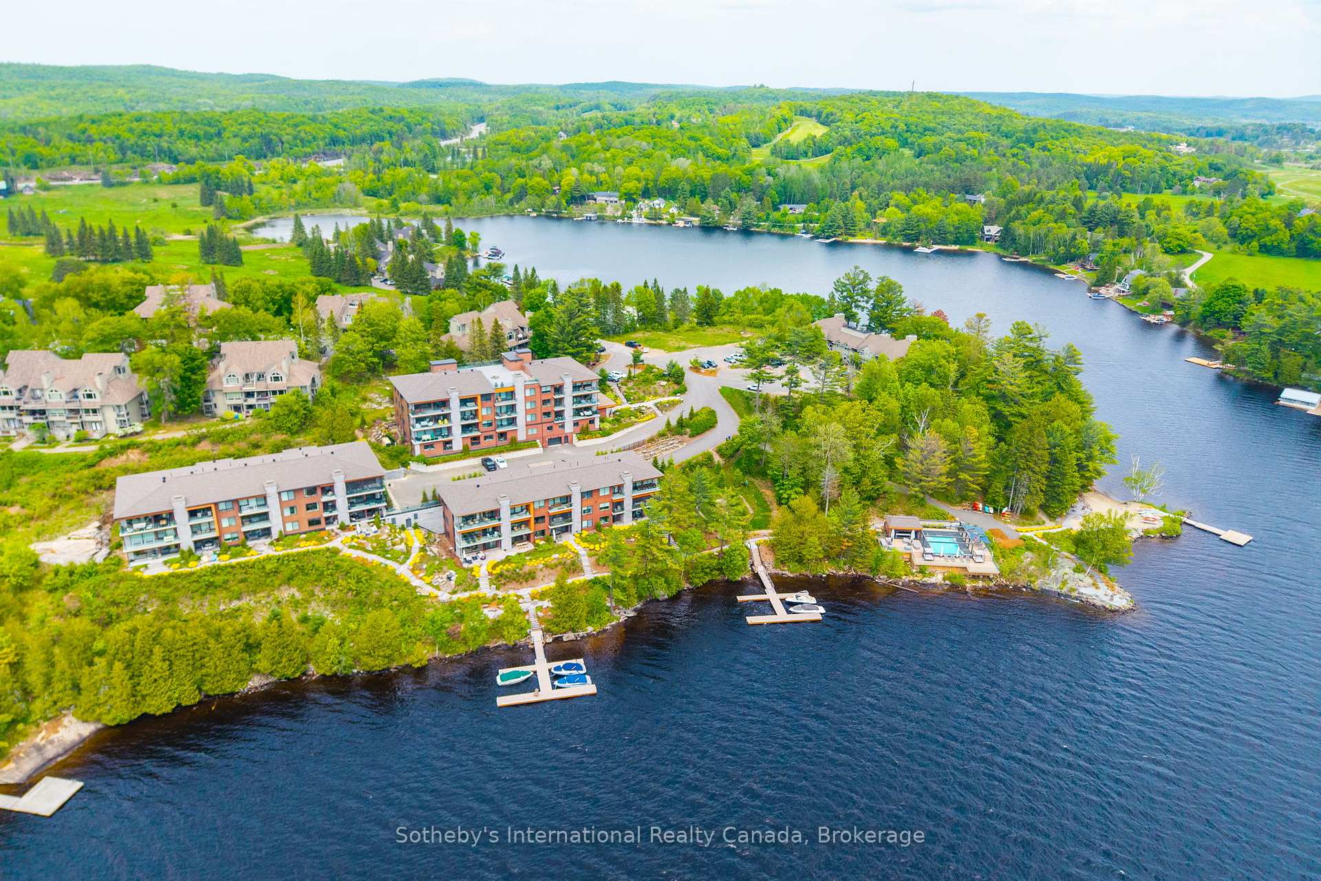 101 - 727 Grandview Drive, Huntsville, ON, exterior