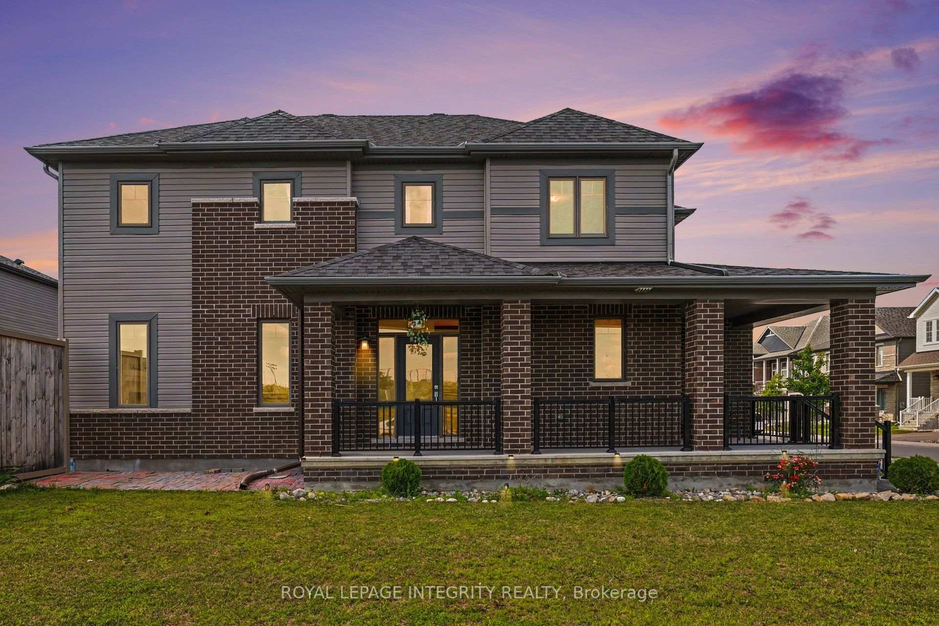 301 Cloyne Crescent, Barrhaven, ON, exterior