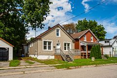116 Summer Street, Oshawa, ON, exterior