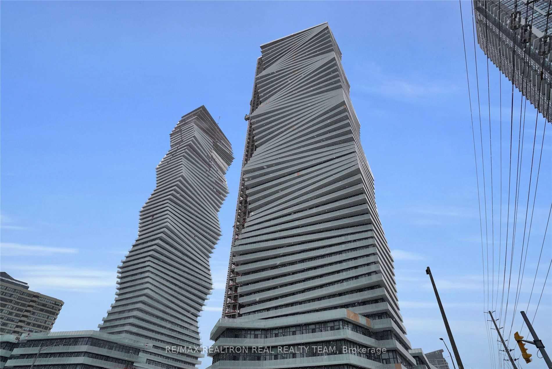 316 - 3900 Confederation Parkway, Mississauga, ON, exterior