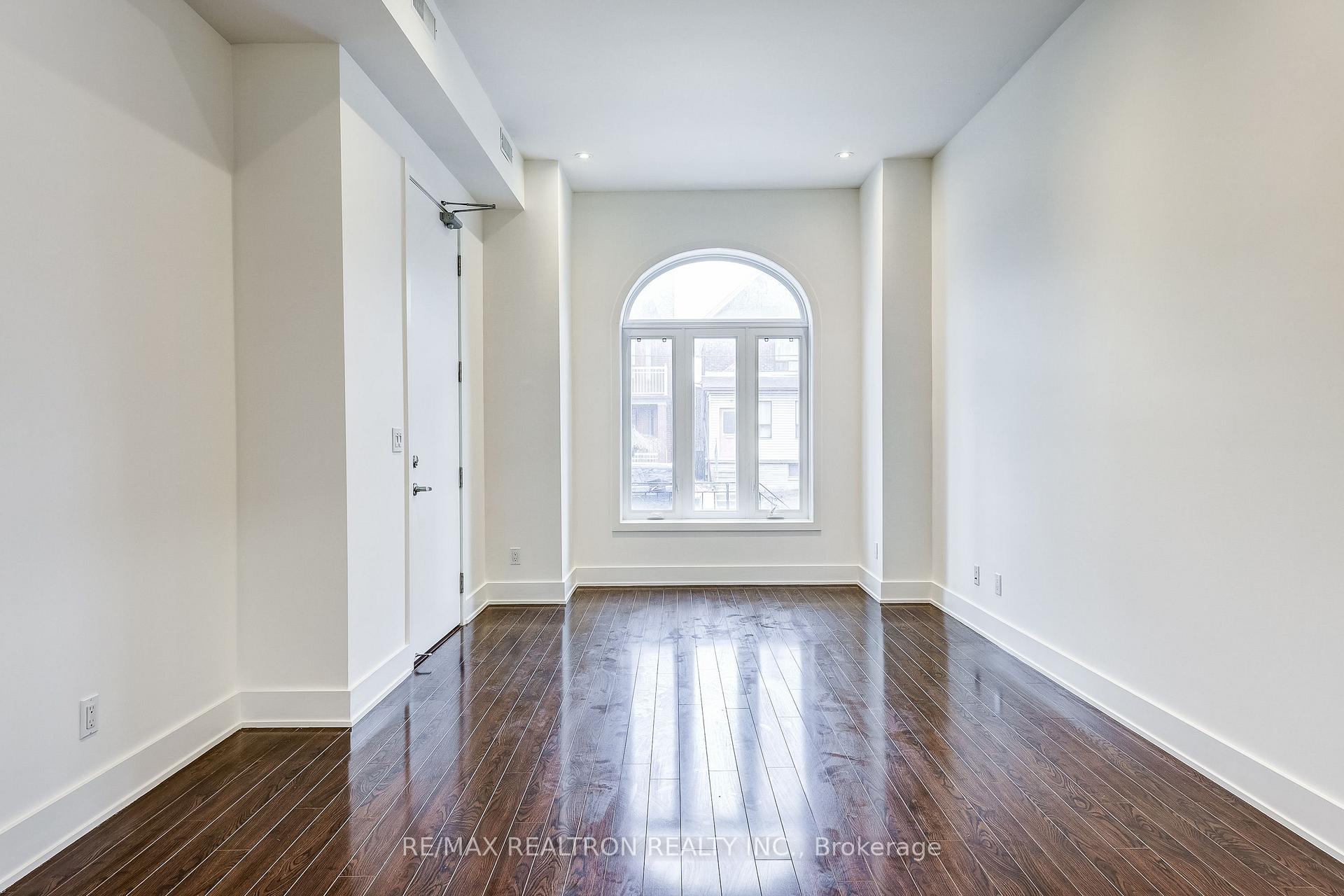 588 Ossington Avenue, Toronto C01, ON, exterior