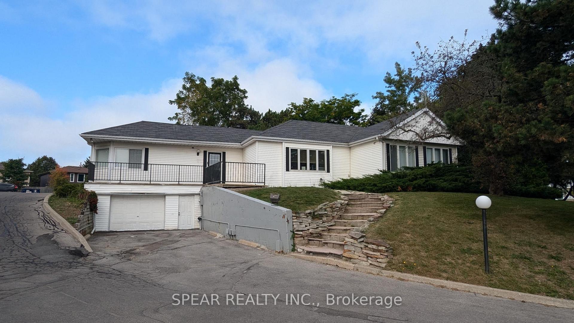 229 Main Street S, Brampton, ON, exterior
