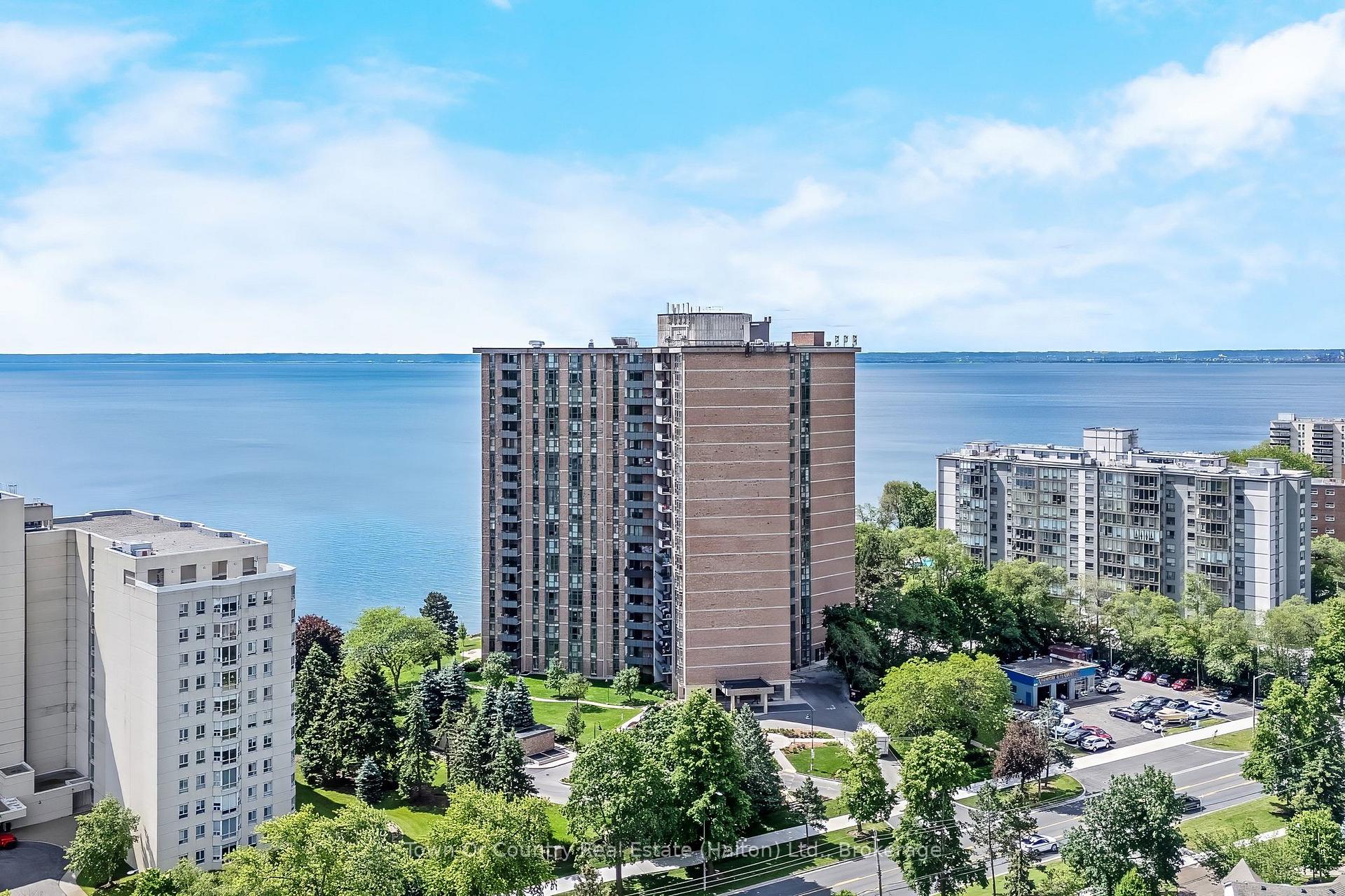 1906 - 5250 Lakeshore Road, Burlington, ON, exterior