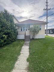 1 - 2 Holland Avenue, Tunneys Pasture and Ottawa West, ON, exterior