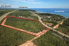 8859 Beachwood Road, Wasaga Beach, ON, exterior