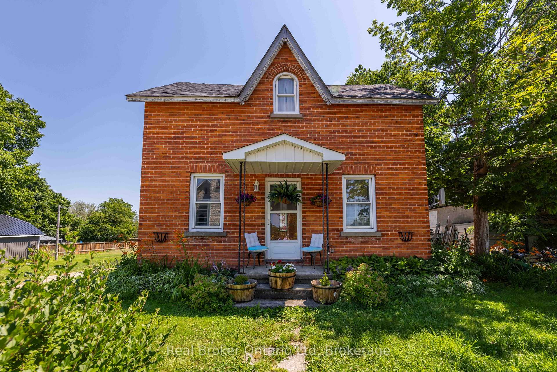 117005 Grey 3 Road, Georgian Bluffs, ON, exterior