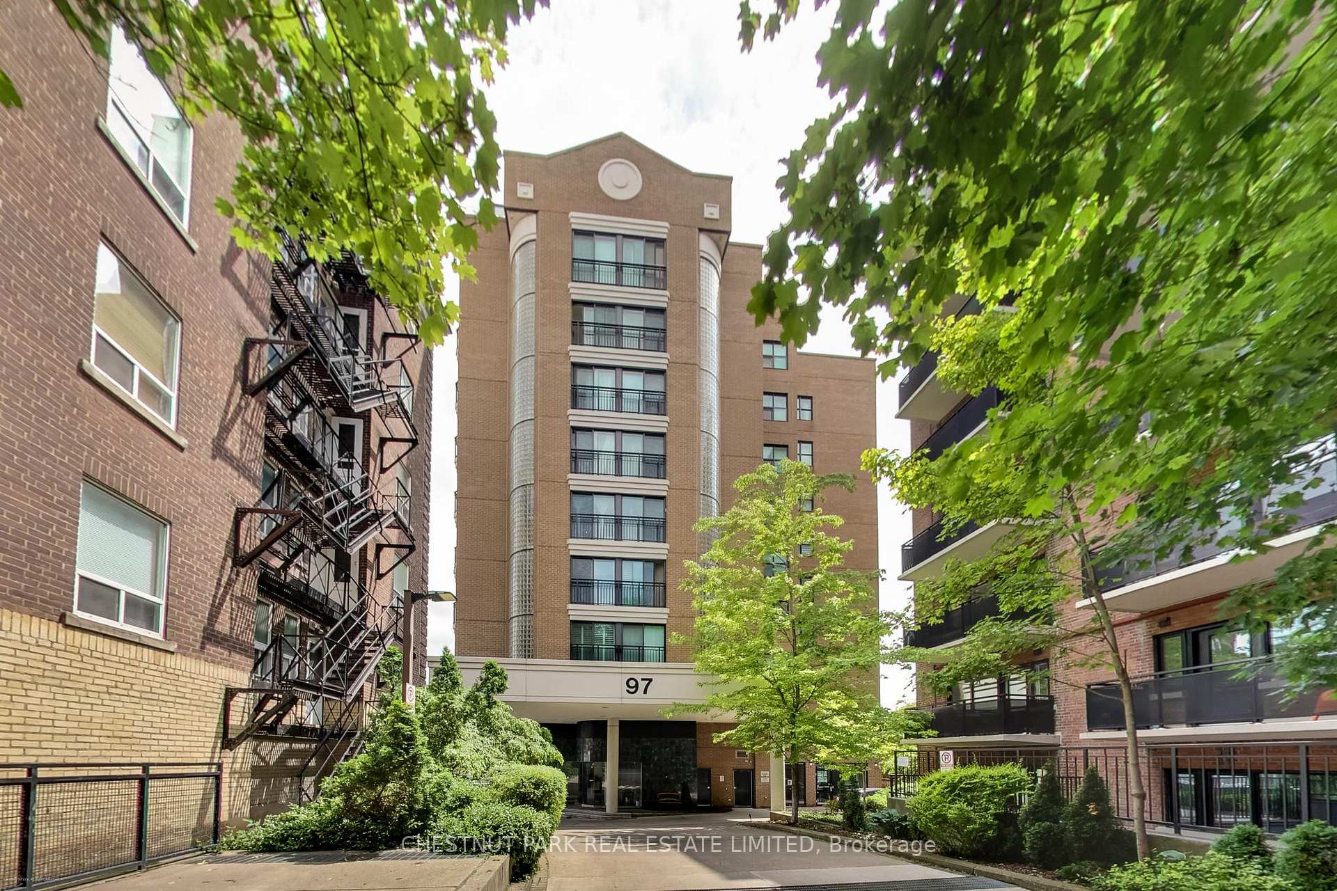 201 - 97 Lawton Boulevard, Toronto C02, ON, exterior