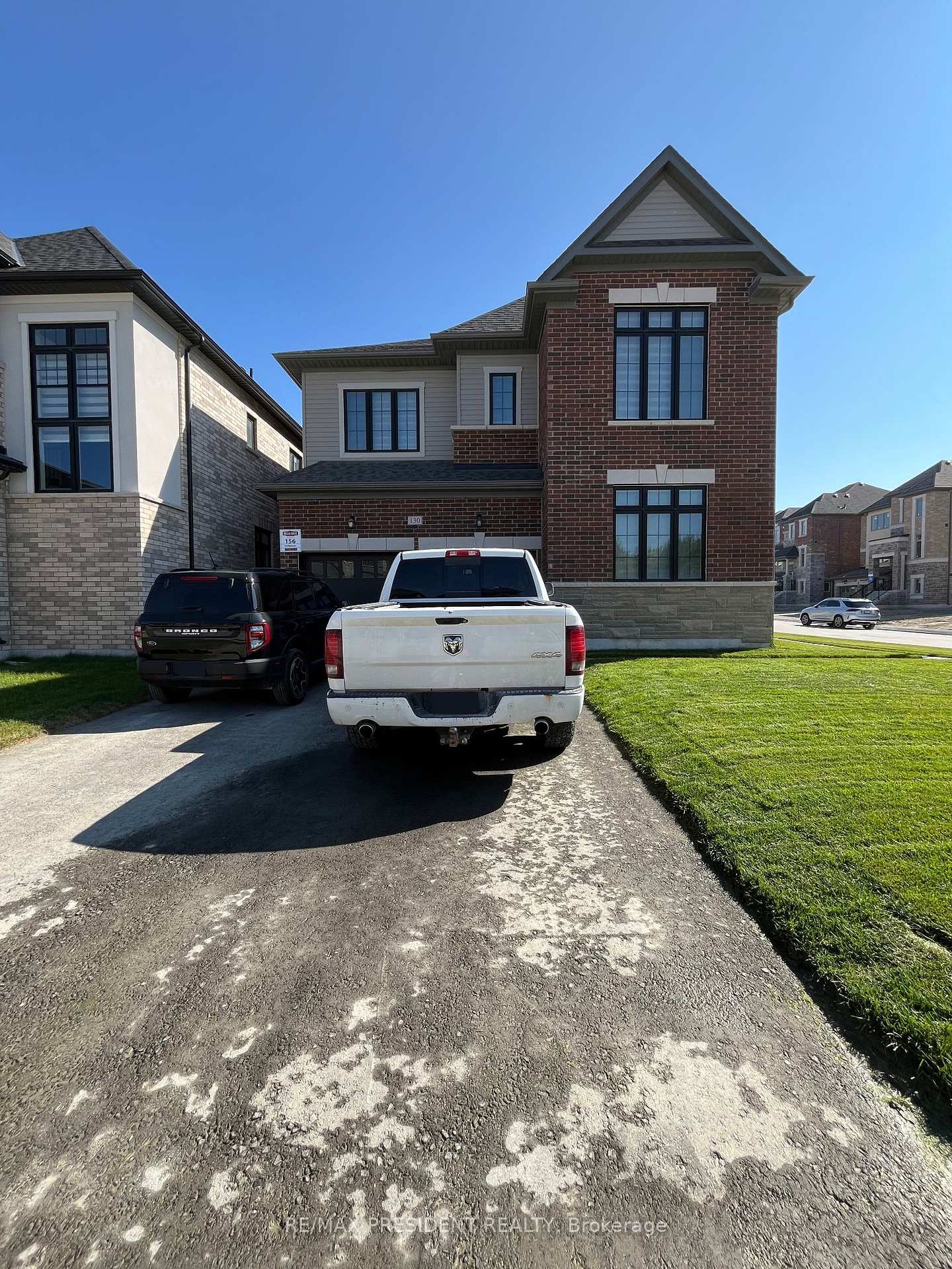 130 Wraggs Road, Bradford West Gwillimbury, ON, exterior