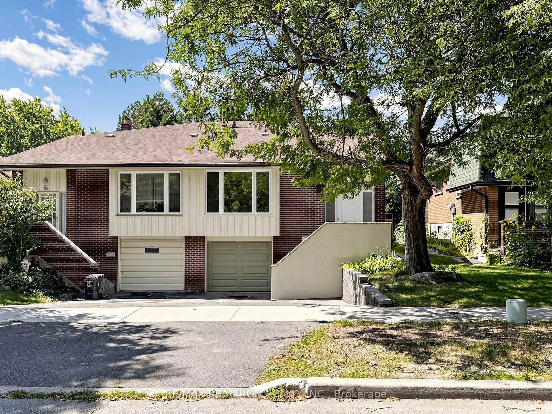 20 Harnworth Drive, Toronto C15, ON, exterior