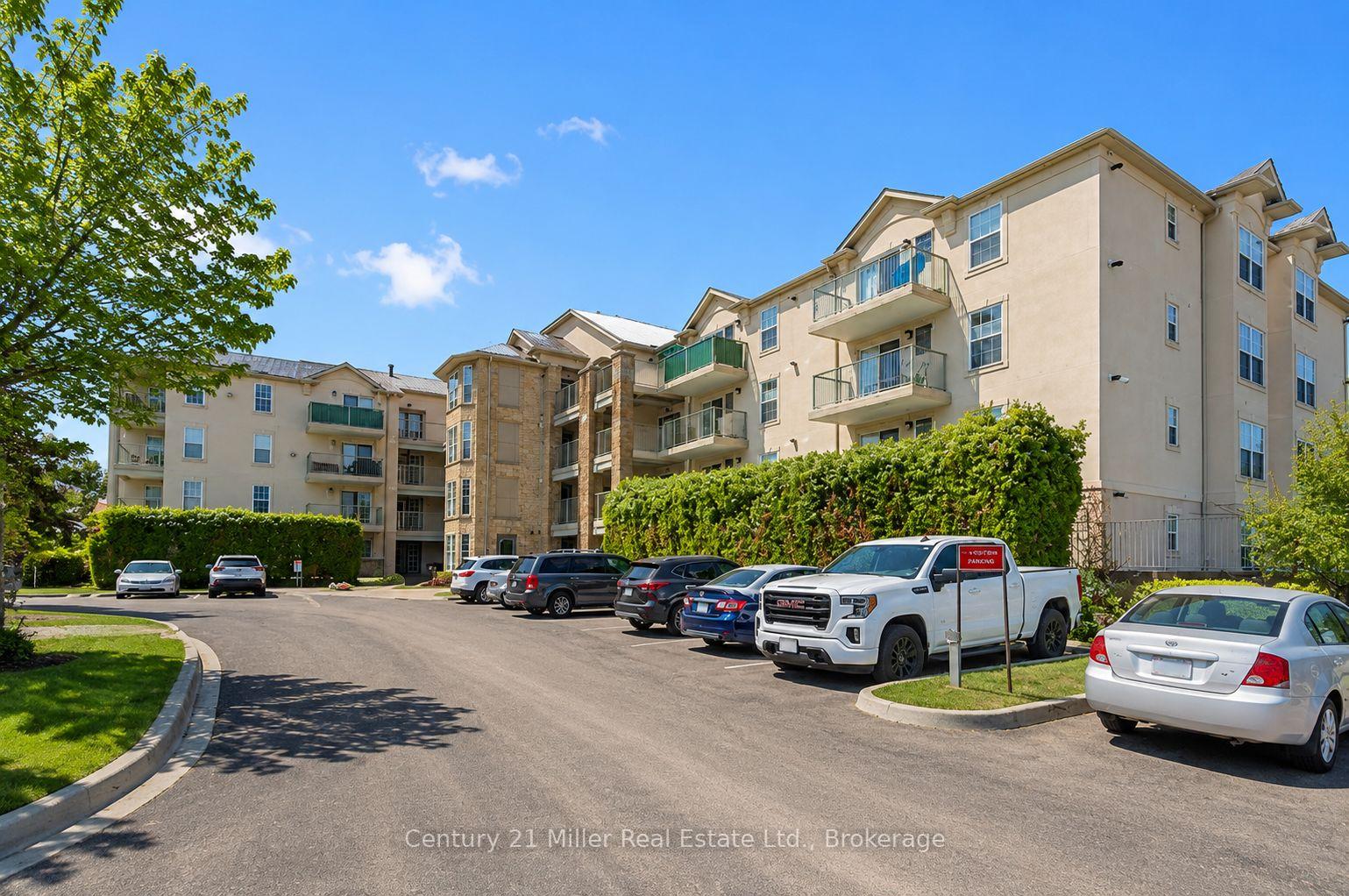 111 - 1450 Bishops Gate, Oakville, ON, exterior