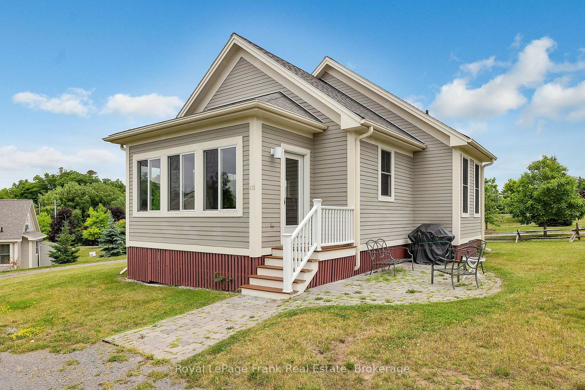 58 - 115 Butternut Lane, Prince Edward County, ON, exterior