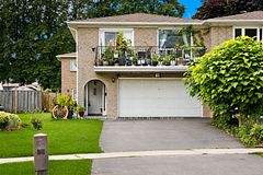 17 Tineta Crescent, Toronto E07, ON, exterior