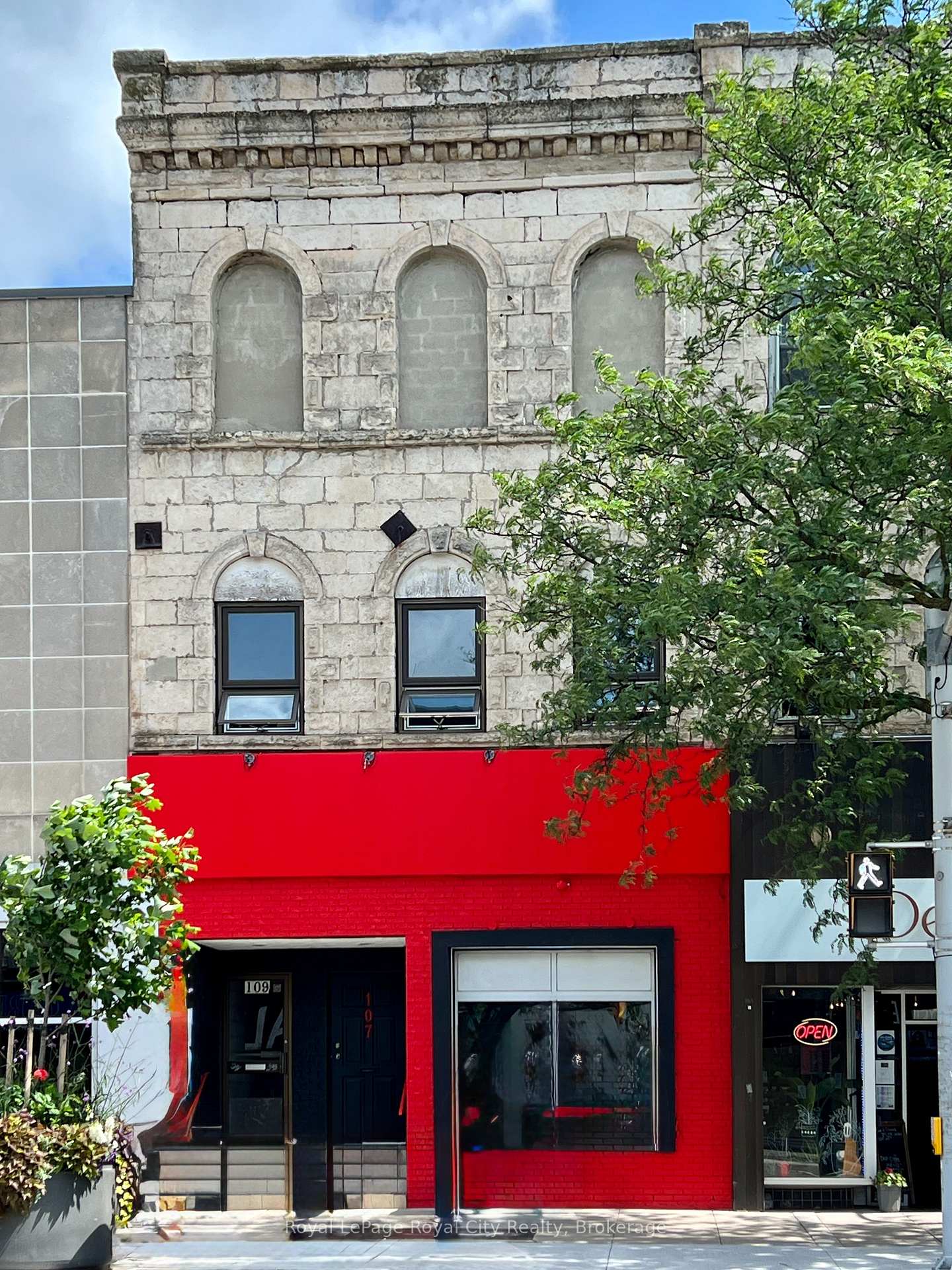 107-109 Wyndham Street N, Guelph, ON, exterior