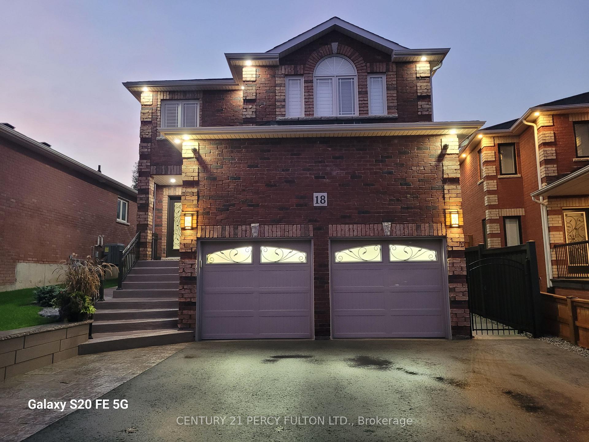 18 Wyman Crescent, Bradford West Gwillimbury, ON, exterior