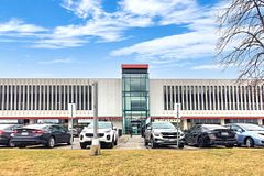 202A - 755 Queensway Road E, Mississauga, ON, exterior