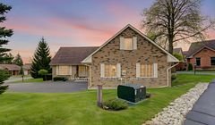 298 Roxton Drive, Waterloo, ON, exterior