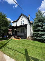 870 Queens Avenue, London East, ON, exterior