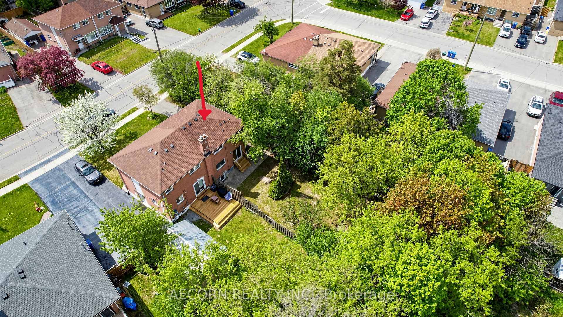 17 Richardson Drive, Aurora, ON, exterior