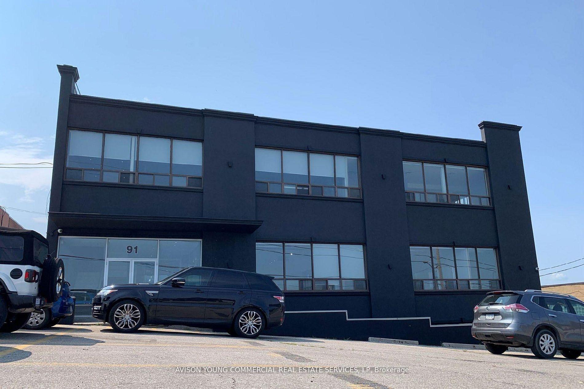 202 - 91 Tycos Drive, Toronto W04, ON, exterior