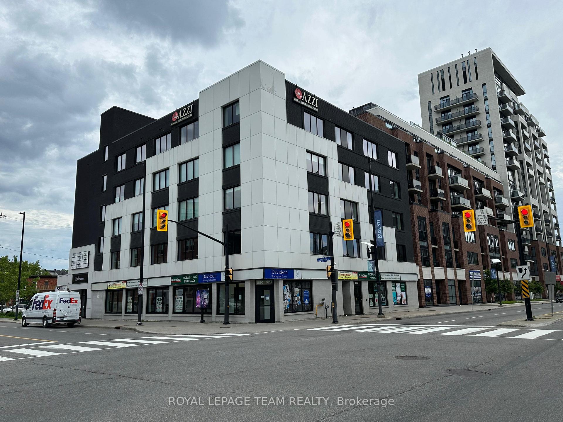 104 - 168 Charlotte Street, Lower Town - Sandy Hill, ON, exterior