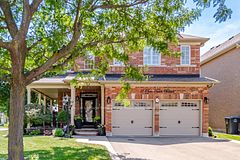 2 Olde Town Road, Brampton, ON, exterior