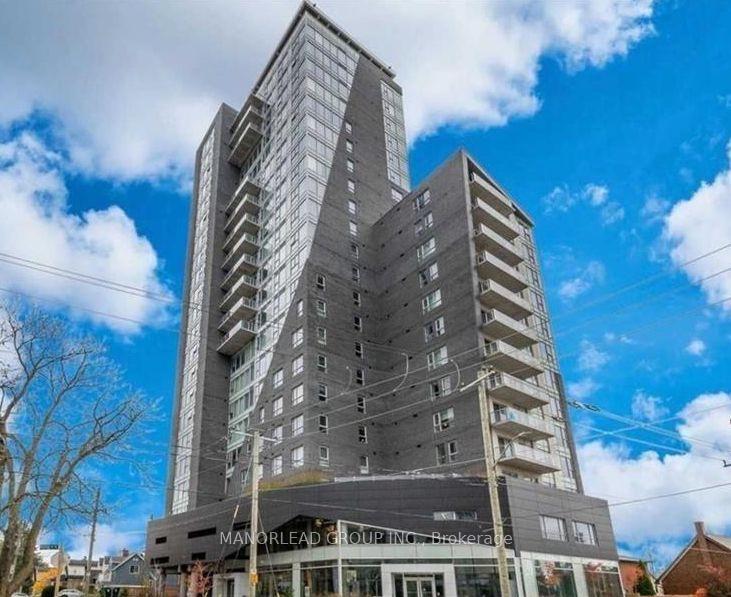 81801 - 158 King Street N, Waterloo, ON, exterior