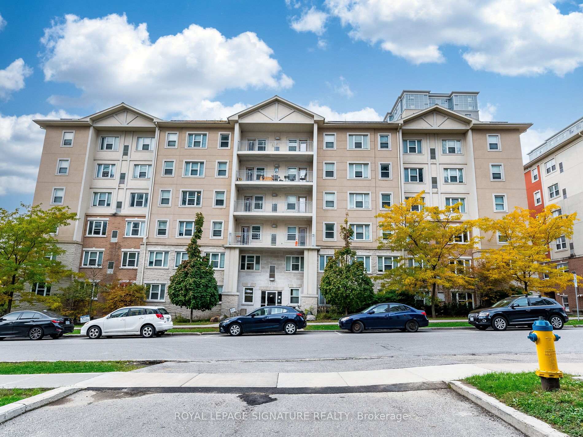 203 - 251 Lester Street, Waterloo, ON, exterior