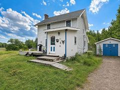 353 Spring Creek Drive, Dorion, ON, exterior