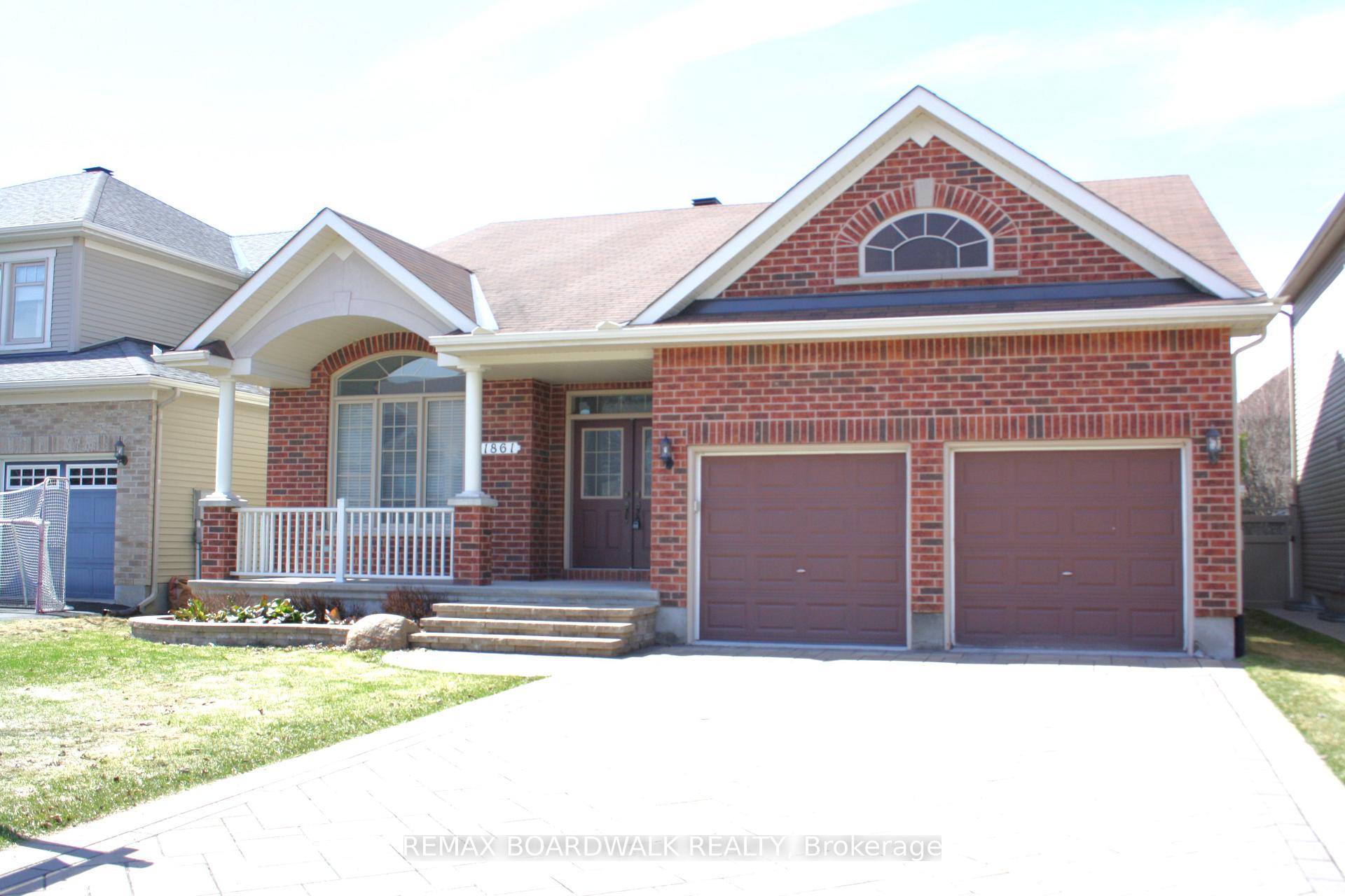 1861 Mickelberry Crescent, Orleans - Cumberland and Area, ON, exterior